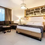 شقة فندقية Vlashi يميناريا