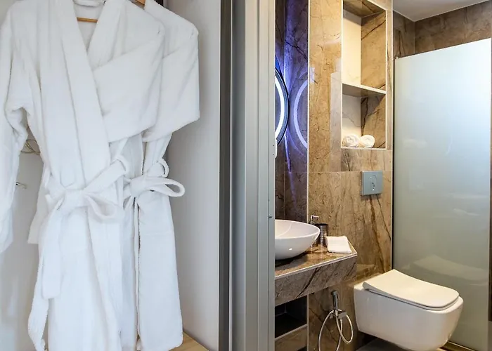 Apart Otel Vlashi 3*