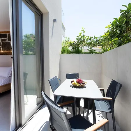 Vlashi Aparthotel *